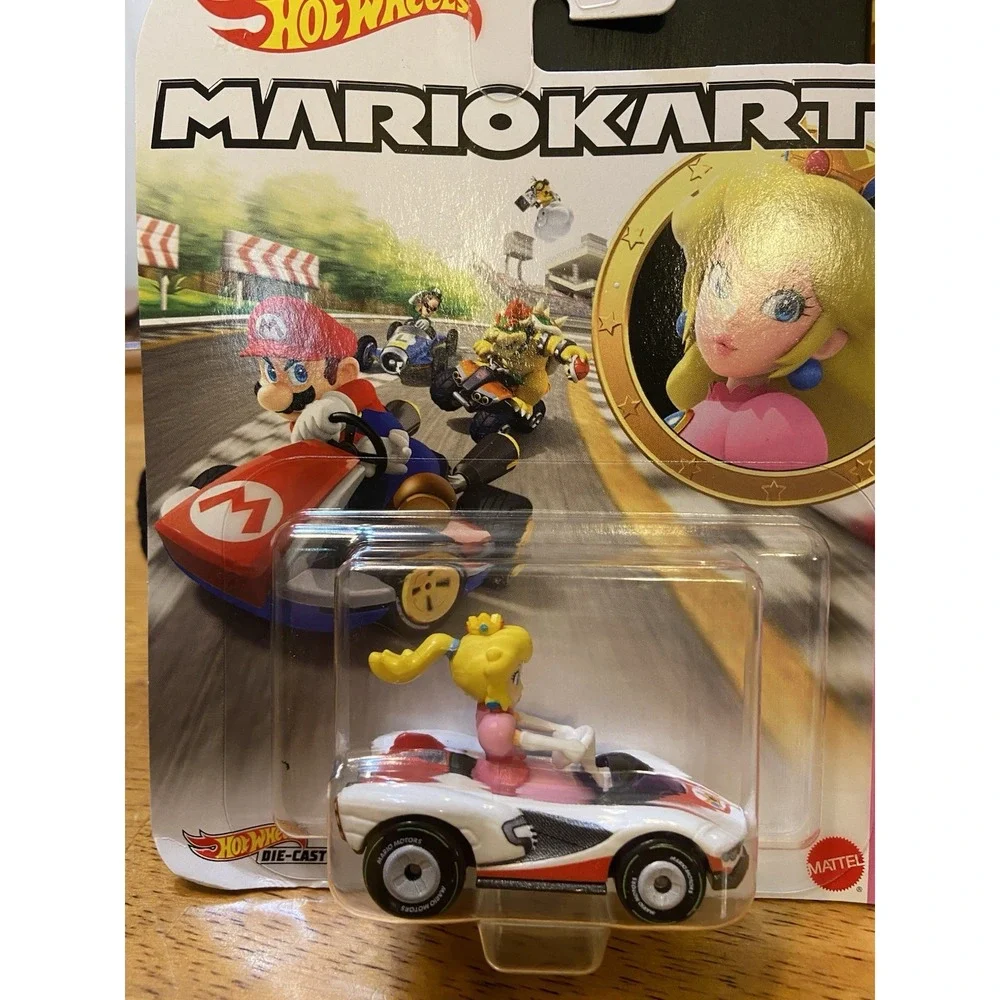 Hot Wheels Mario Kart‎ Princess Peach Standard Kart Diecast 2020 New